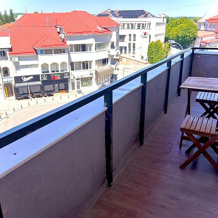 Old Town View- Ultracentral Apartment Targoviste Exteriér fotografie